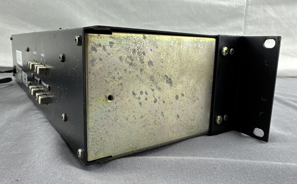 TEAC GE-20 GRAPHIC EQUALIZER UNTESTED!!