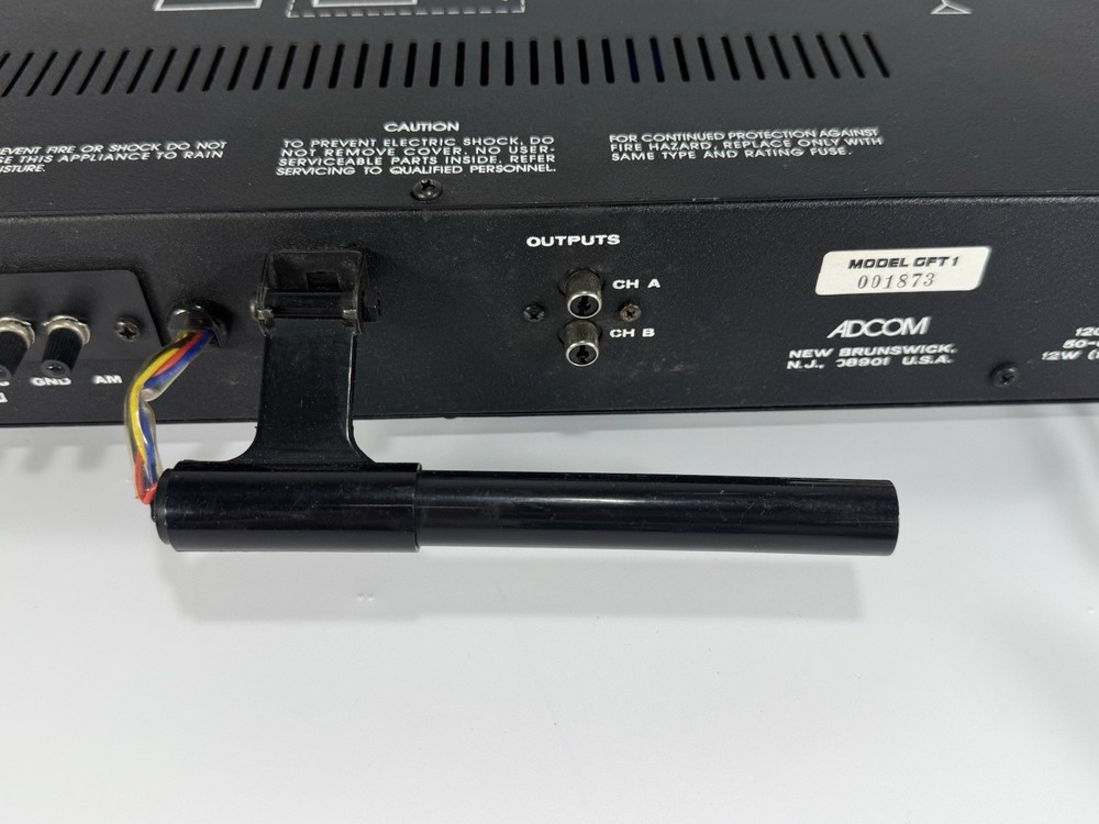 Adcom GFT-1 Quartz Referenced Digital AM/FM Stereo Tuner - WORKING