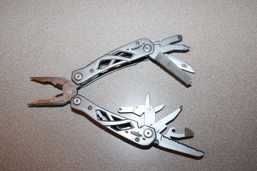 Gerber Suspension-NXT Multi-Tool 12 Tools 2 LOCKBACK BLADES 8970718E