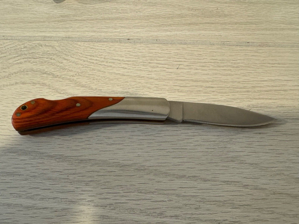 Multi Tool Pliers and Pocket Knife