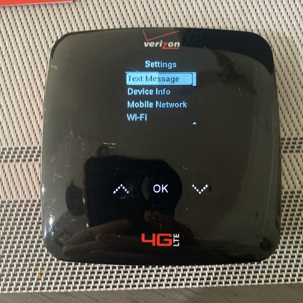 Verizon EUFI890 Jetpack 4G LTE Mobile Hotspot Black