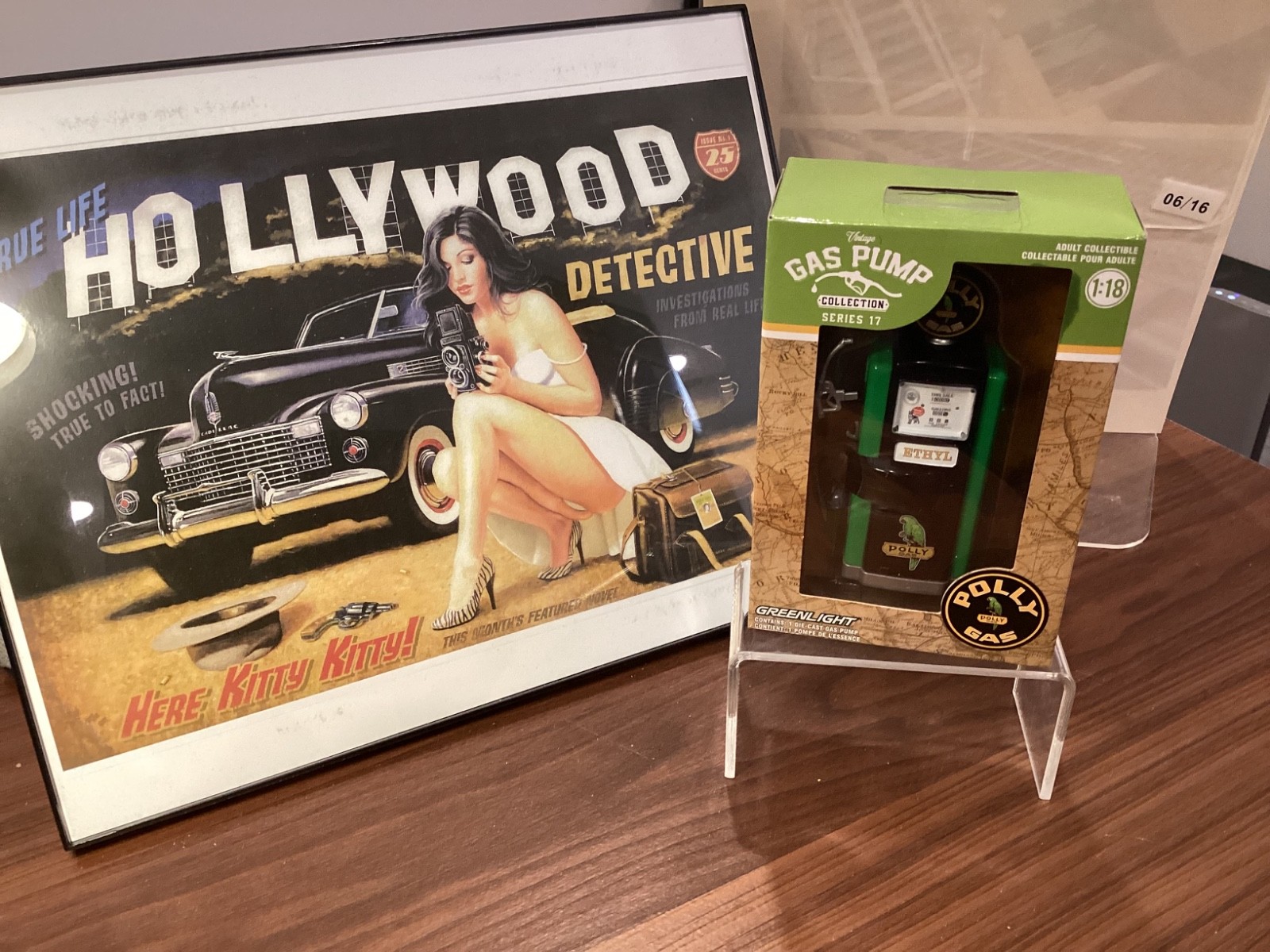 Greenlight Vintage Gas Pump 1948 Wayne 100-A Polly Gasoline