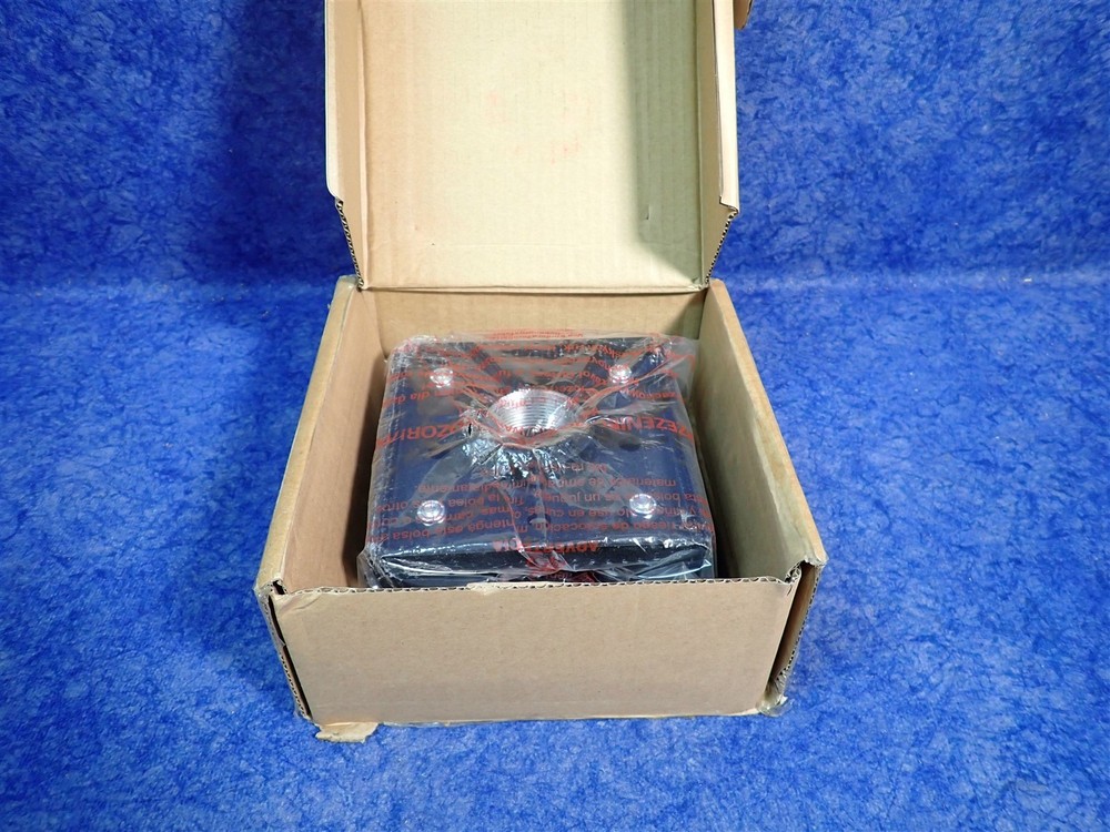 Chief CMA345 Structural Ceiling Plate with Rubber Flex Joint (G129)