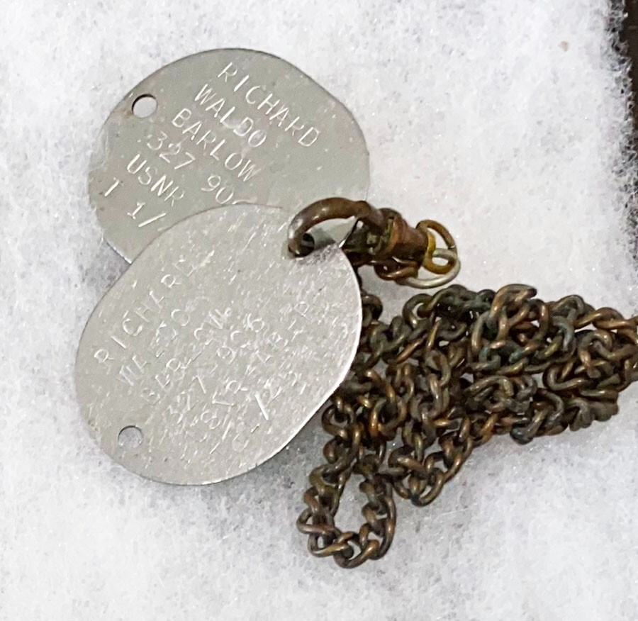 WWII USNR Richard Barlow T-45 Dated Dog Tag Set