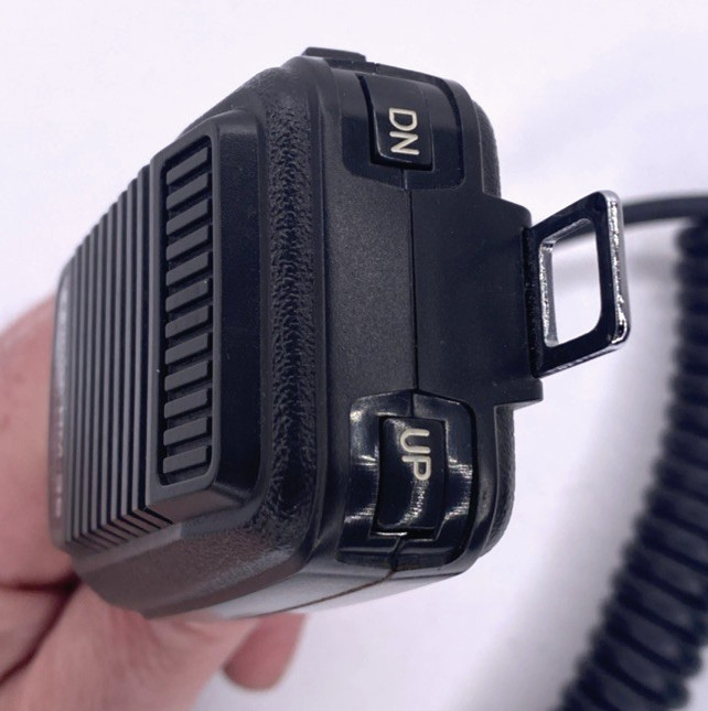 ICOM HM-36 Original Electret Condenser Mic 8 Pin Plug Up/Down Controls Untested