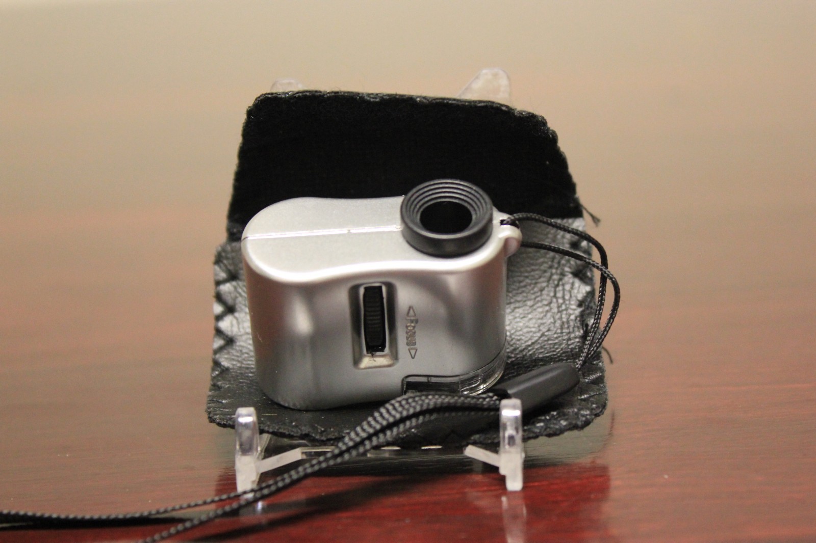 Mini Coin Inspection Microscope 60X Adjustable Focus Magnifier Mint Error B