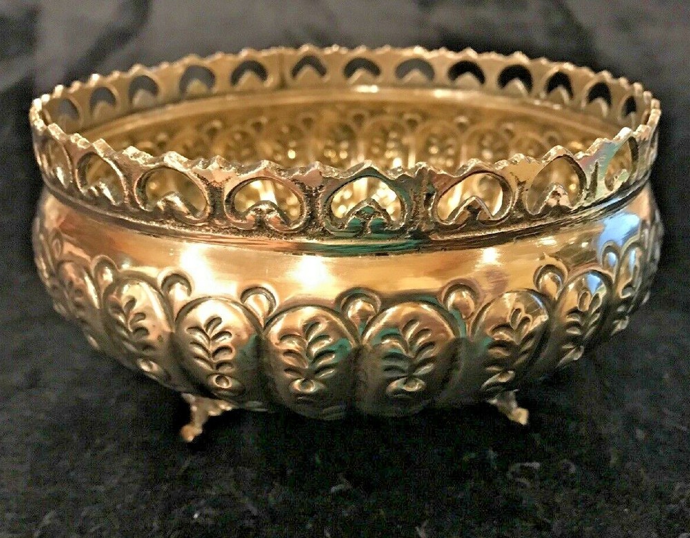 800 Silver Footed Dish