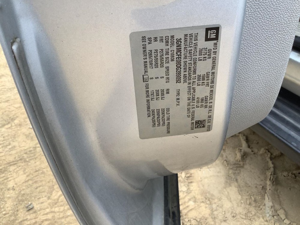 AVALNCH15 2013 Glove Box 4651485