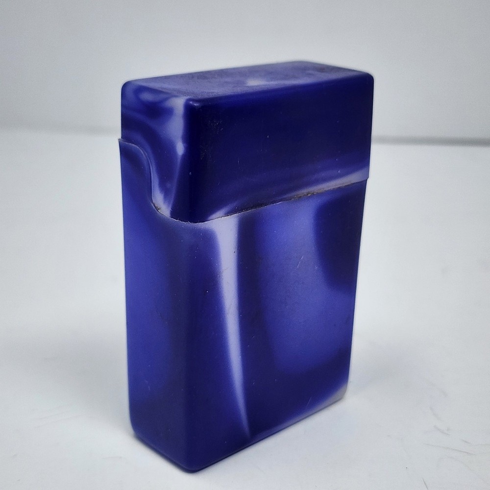 Vintage Collectible Cigg Case Set
