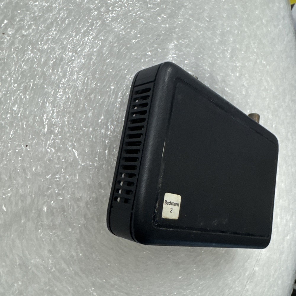 Direct TV Wireless Genie Mini Model C61-700
