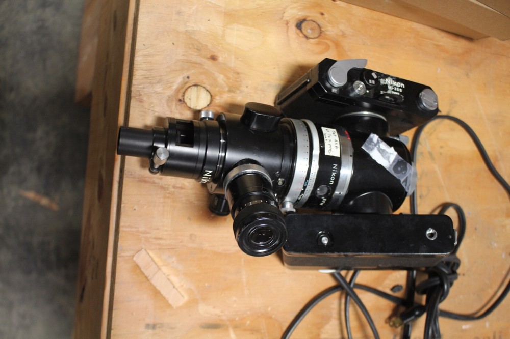 NIKON EFM 40748 N-35S CAMERA WORKING