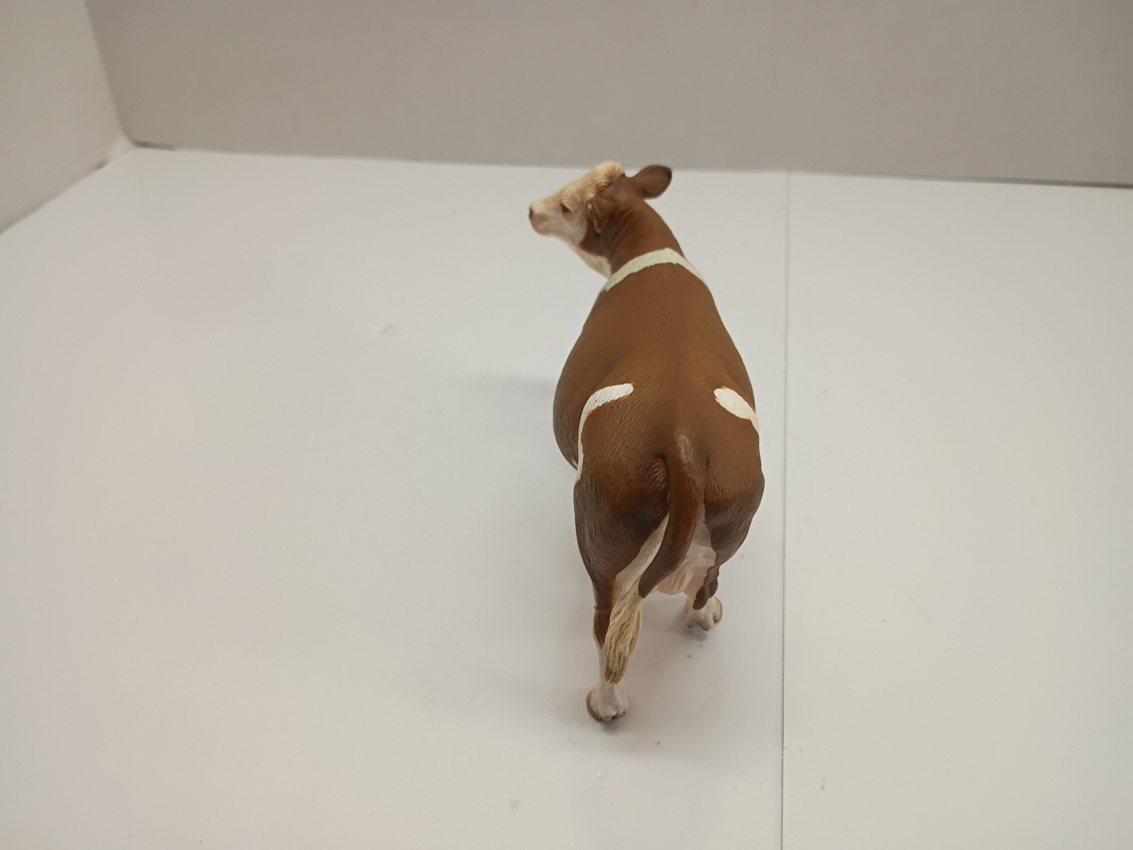 Schleich SIMMENTAL COW & Dairy Farm Figure Brown & White AM LIMES 69 D73527 Reti