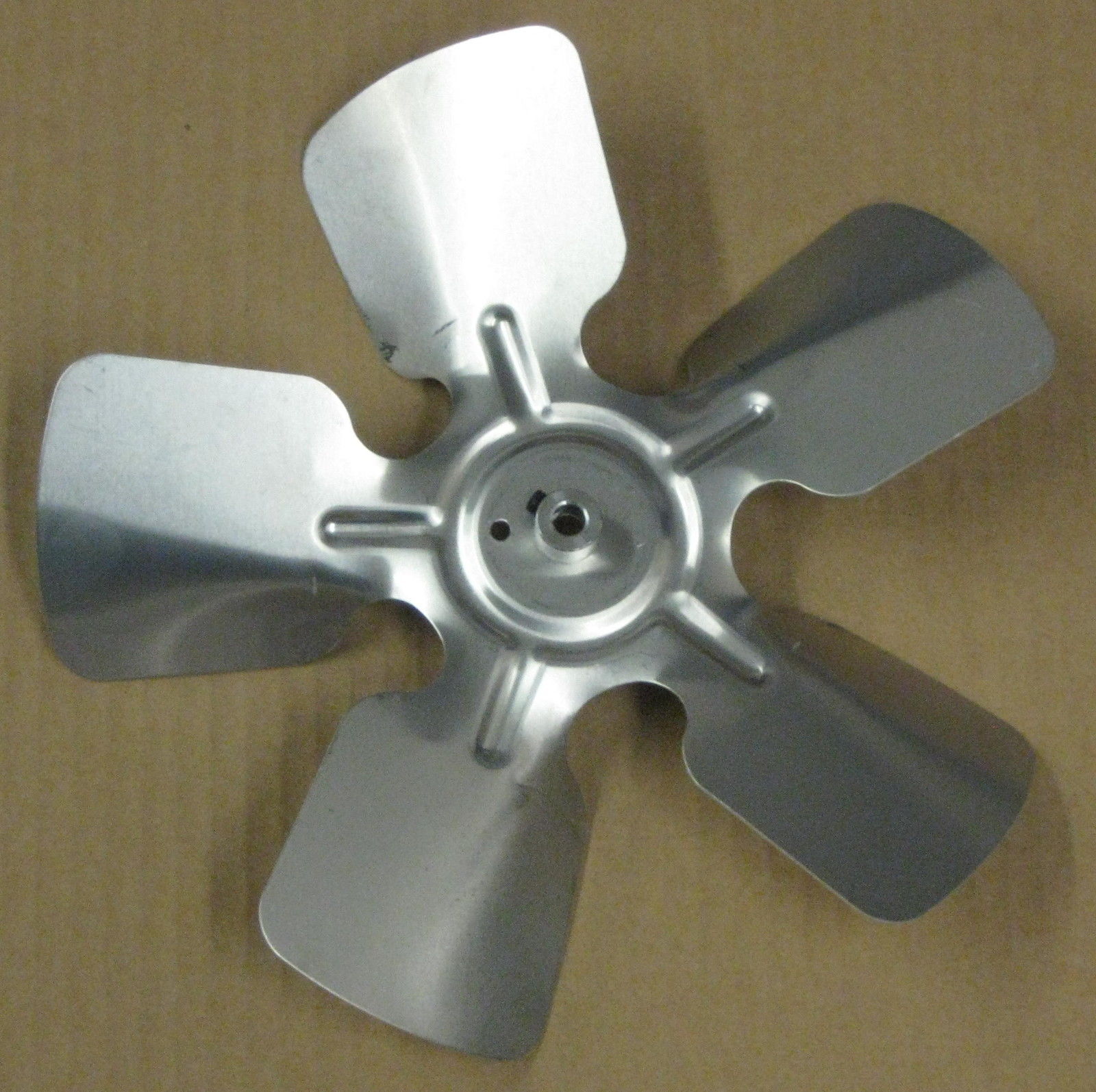 A61322 Metal Fan Blade 10" Diameter 5 Blades 5/16" Bore Hub CCW 30 Degree Prop