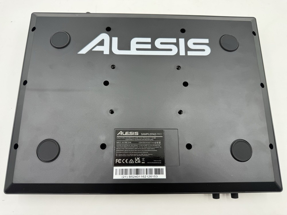 Alesis Sample Pad Pro 8-Pad Percussion and Sample Triggering Instrument