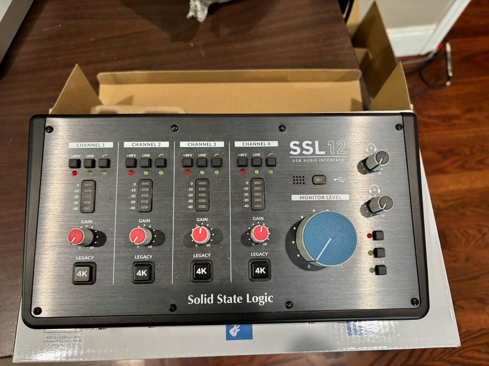 Solid State Logic SSL 12 USB Audio Interface (Demo/Open Box)