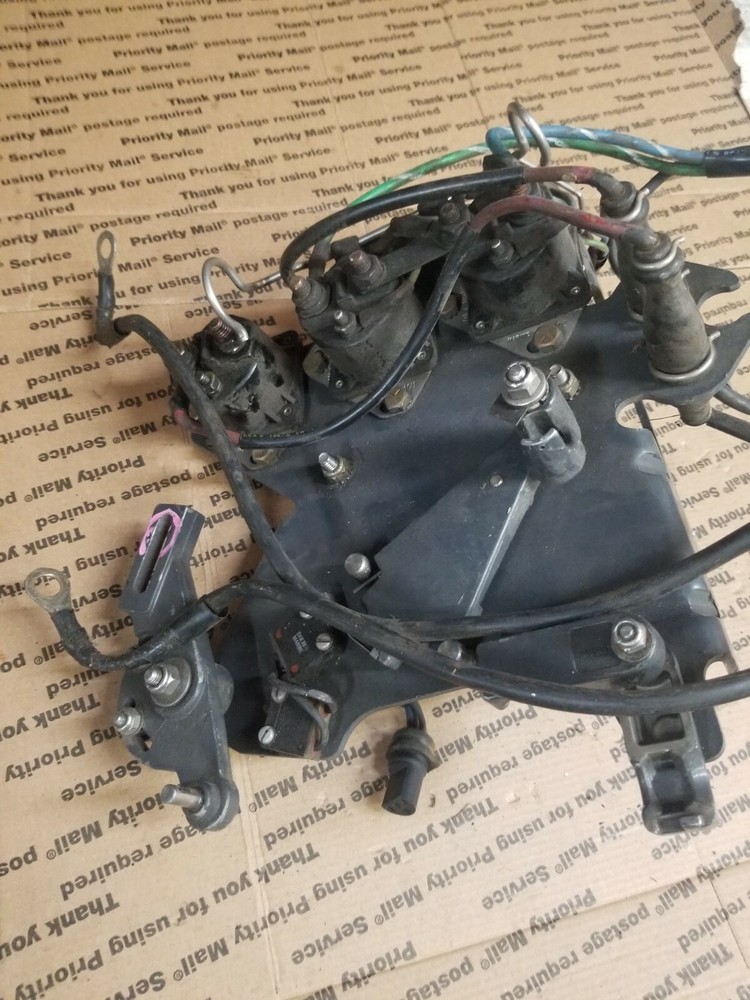 OMC Cobra Shift Assist Bracket Assembly