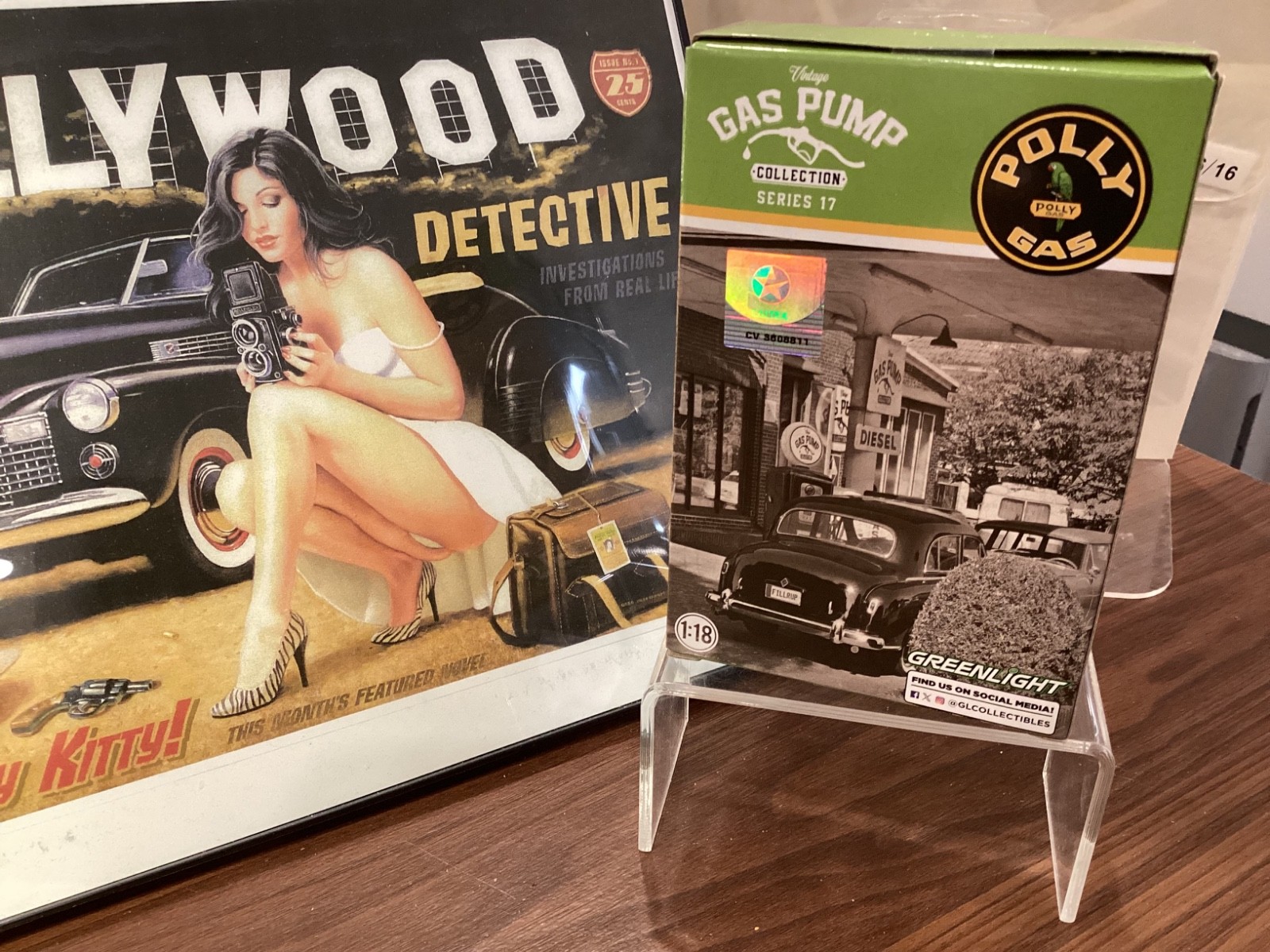 Greenlight Vintage Gas Pump 1948 Wayne 100-A Polly Gasoline