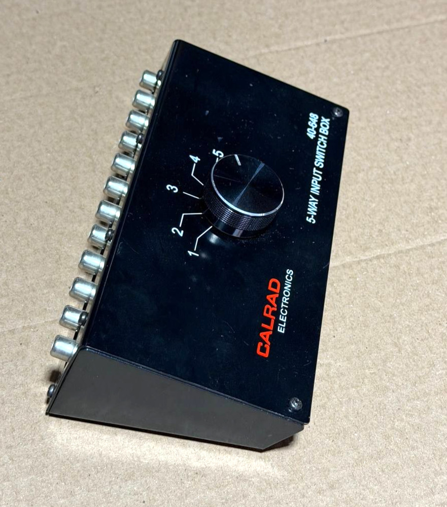 Calrad Electronics 40-648 5-Way Input Switchbox