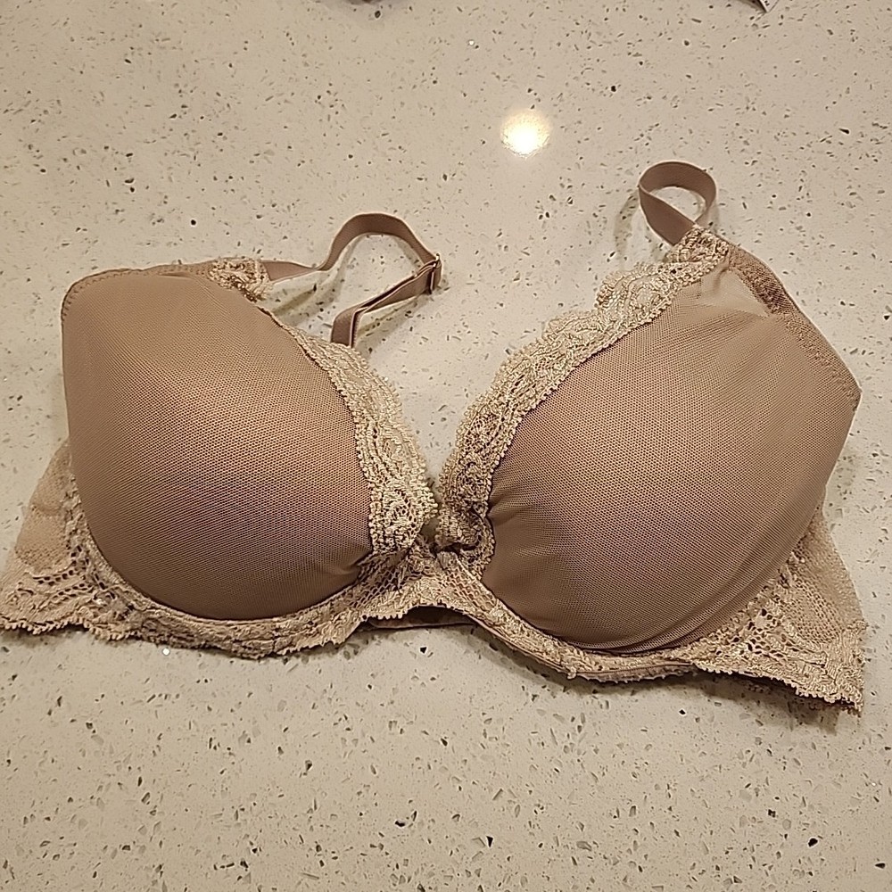 Natori Bra 36C Nude Underwire Lined 21080