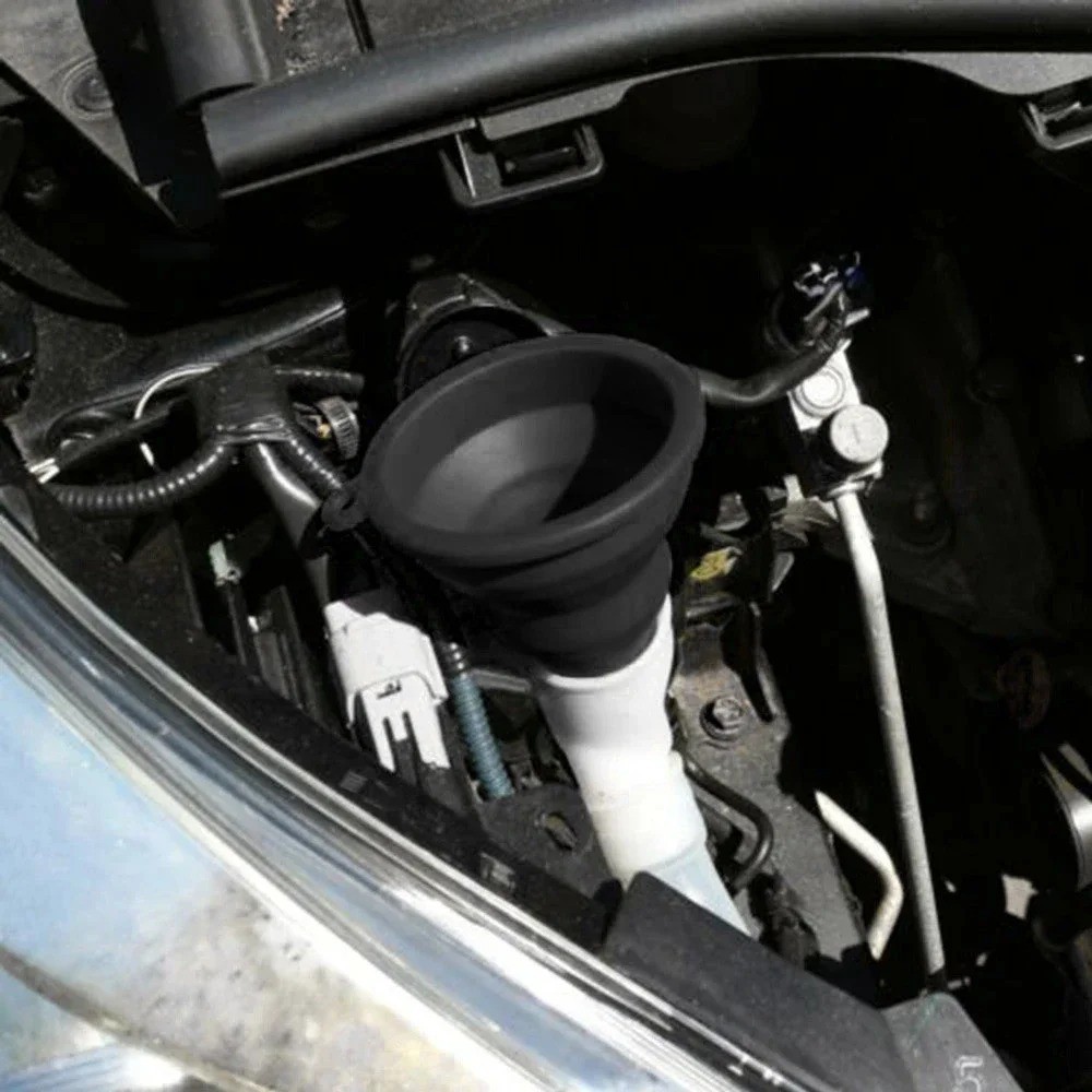 Engine Funnel Car Universal Silicone Liquid Funnel Washer Fluid Change Foldable