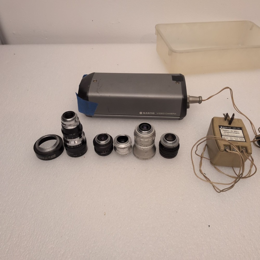 Sanyo Video Camera Model VC 1600L