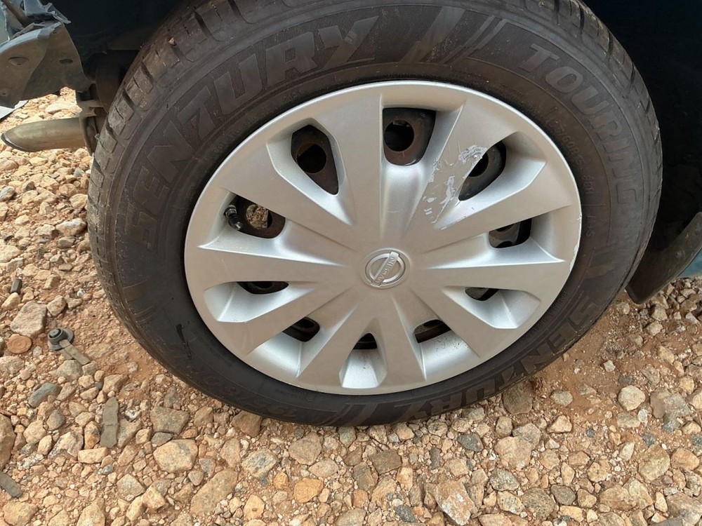 VERSA 2016 Glove Box 4724364