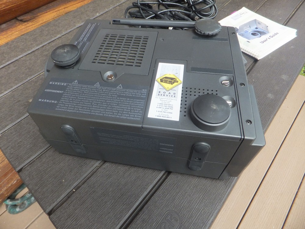 Epson PowerLite 5000XB, ELP-5100 LCD Projector W/ Case, Guide, Remote & Cables