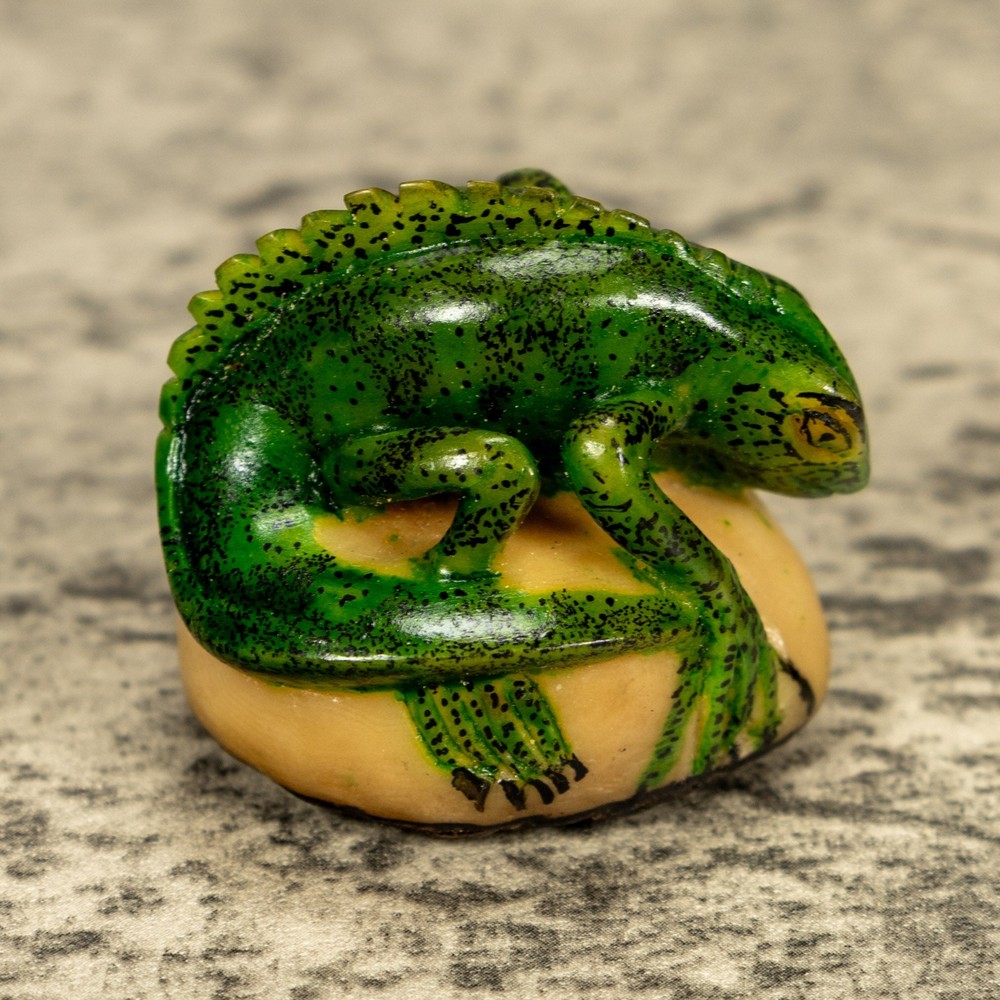 Green Iguana Lizard Tagua Nut Carving