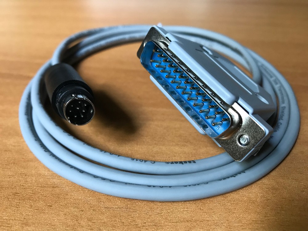 Serial Printer Cable for all Macintosh 8 pin mini Din socket (SE, Classic, etc.)