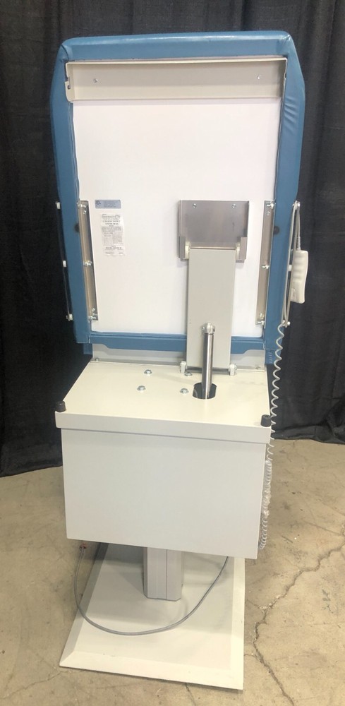 UMF 5060 Power Exam Table