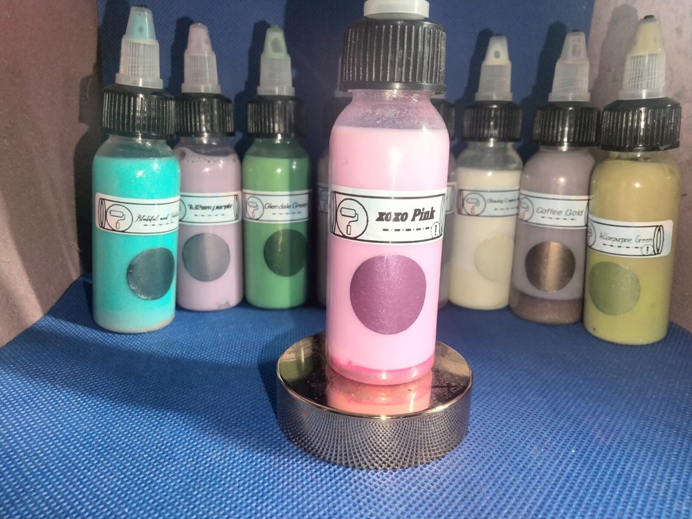 Custom Airbrush Paint: xoxo Pink