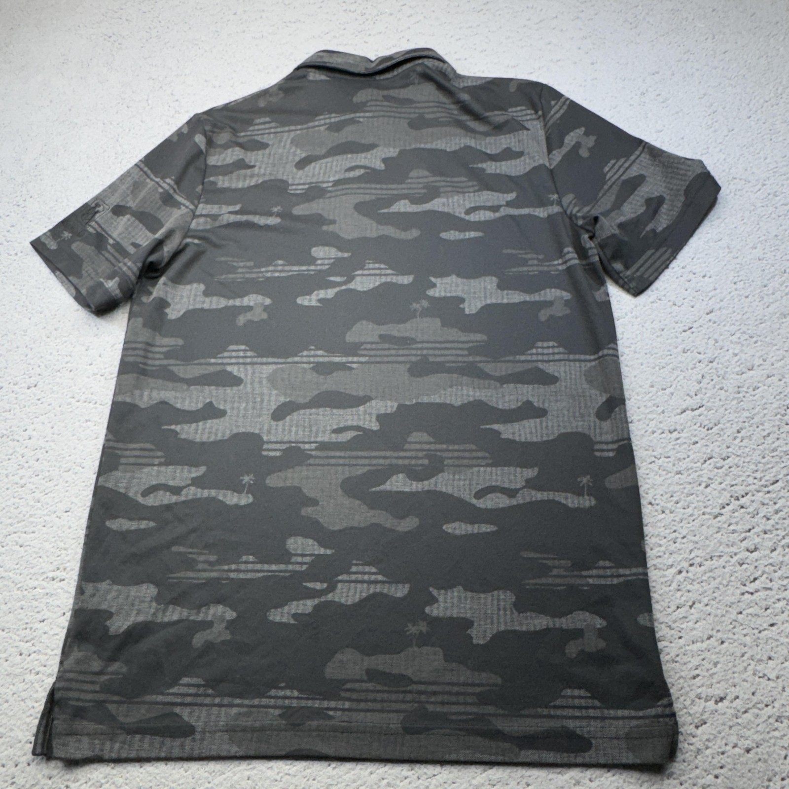 Travis Mathew Polo Shirt Mens Medium Gray Camo Golf WM Phoenix Open Tournament