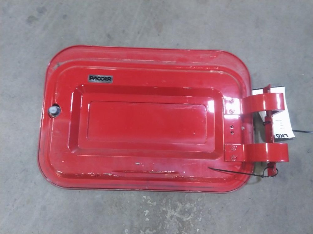 Replaces 2013 PETERBILT 587 COMPARTMENT DOOR , MD