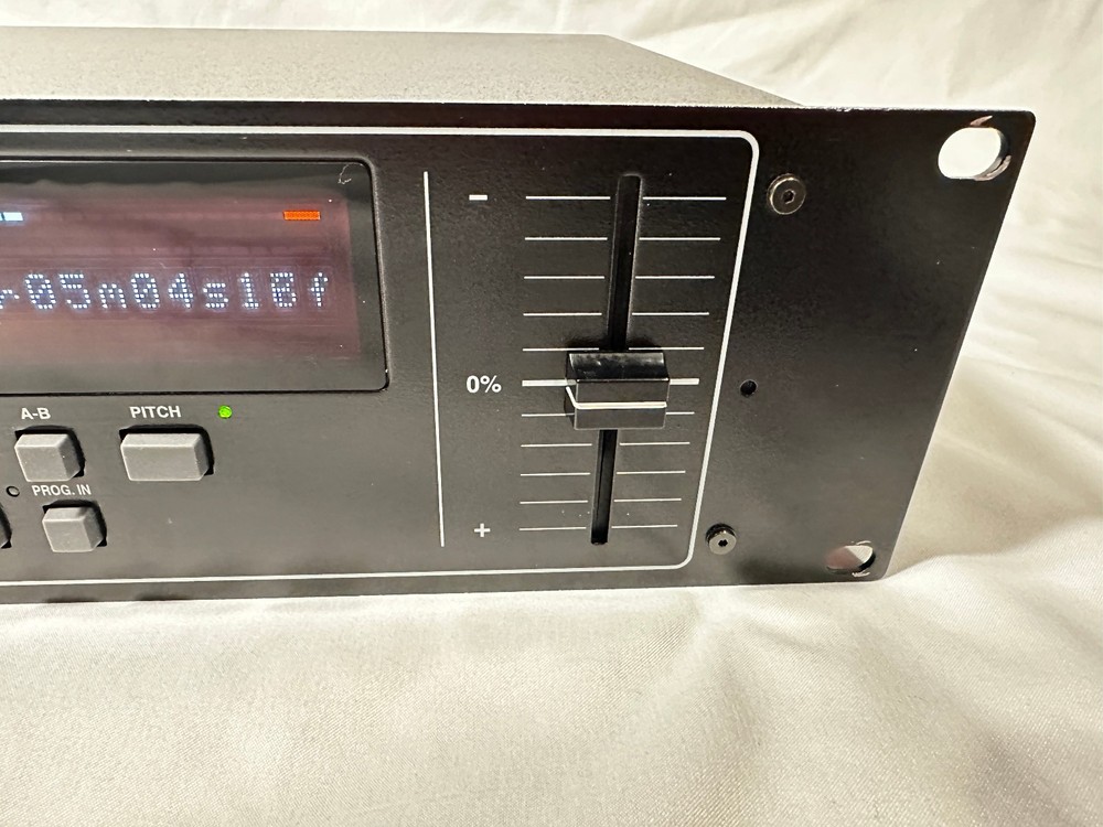 Denon DN-C630 Professional Rack Mount CD Player