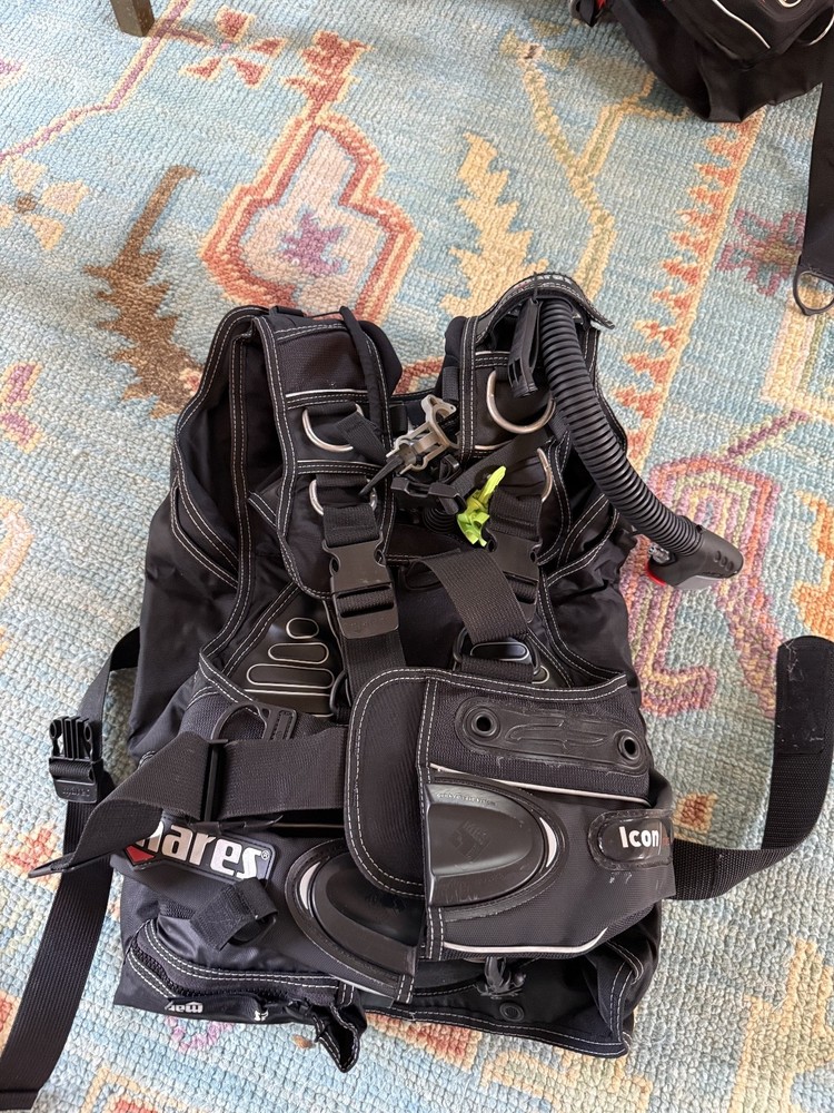 Mares Icon MRS BCD Diving Vest - Small, Black