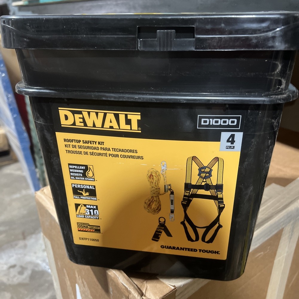 DEWALT Rooftop safety kit D1000