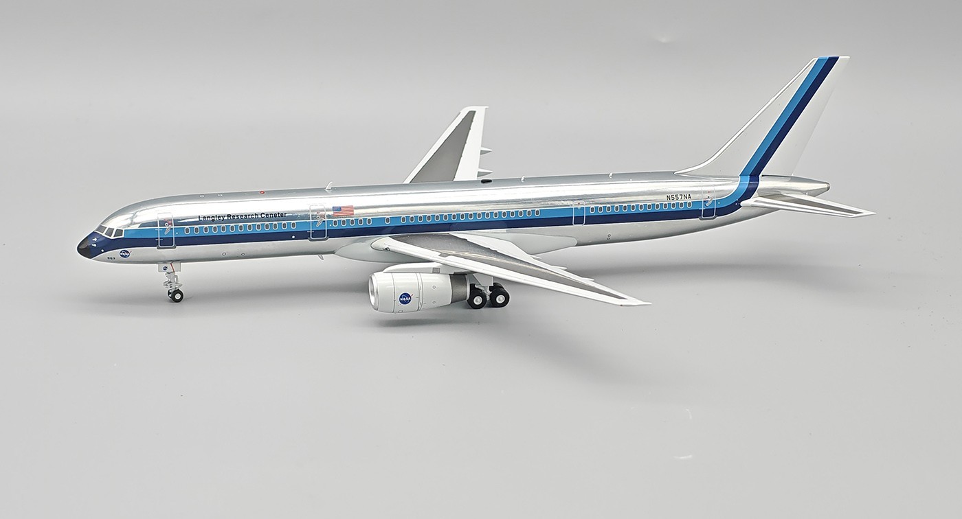 NASA / Boeing 757-200 / N557NA / IF757NASA57P / 1:200 *LAST PIECES*