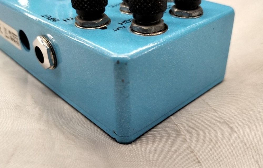 MXR Analog Chorus Guitar Effects Pedal Used
