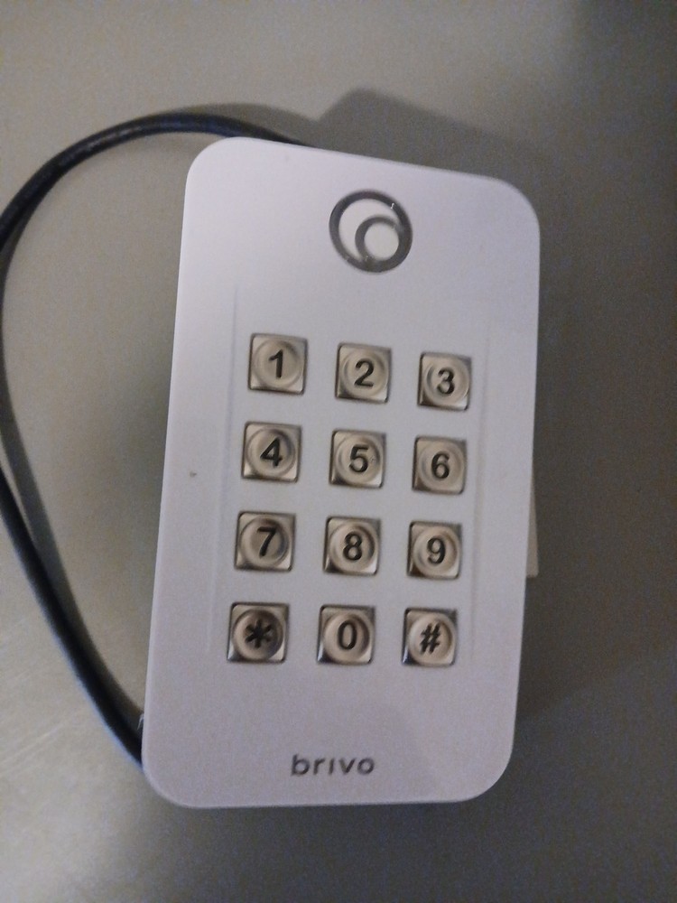 Brivo Single B-BSPKF-W gang tri-technology reader with keypad
