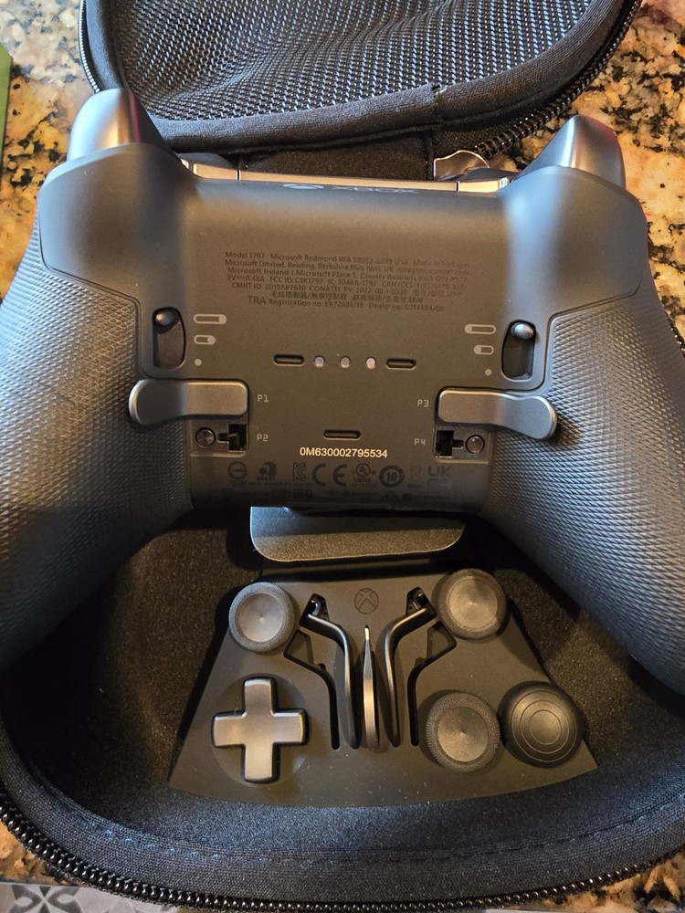 Open-Box Excellent: Microsoft - Elite Series 2 Core Wireless Controller for X...