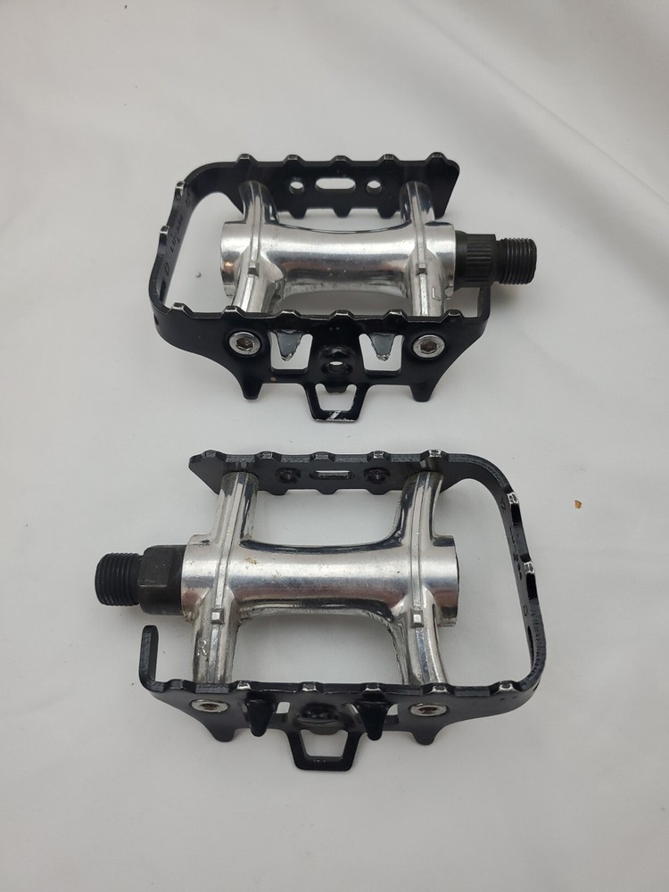 Wellgo Pedals For Cycling Model LU-934