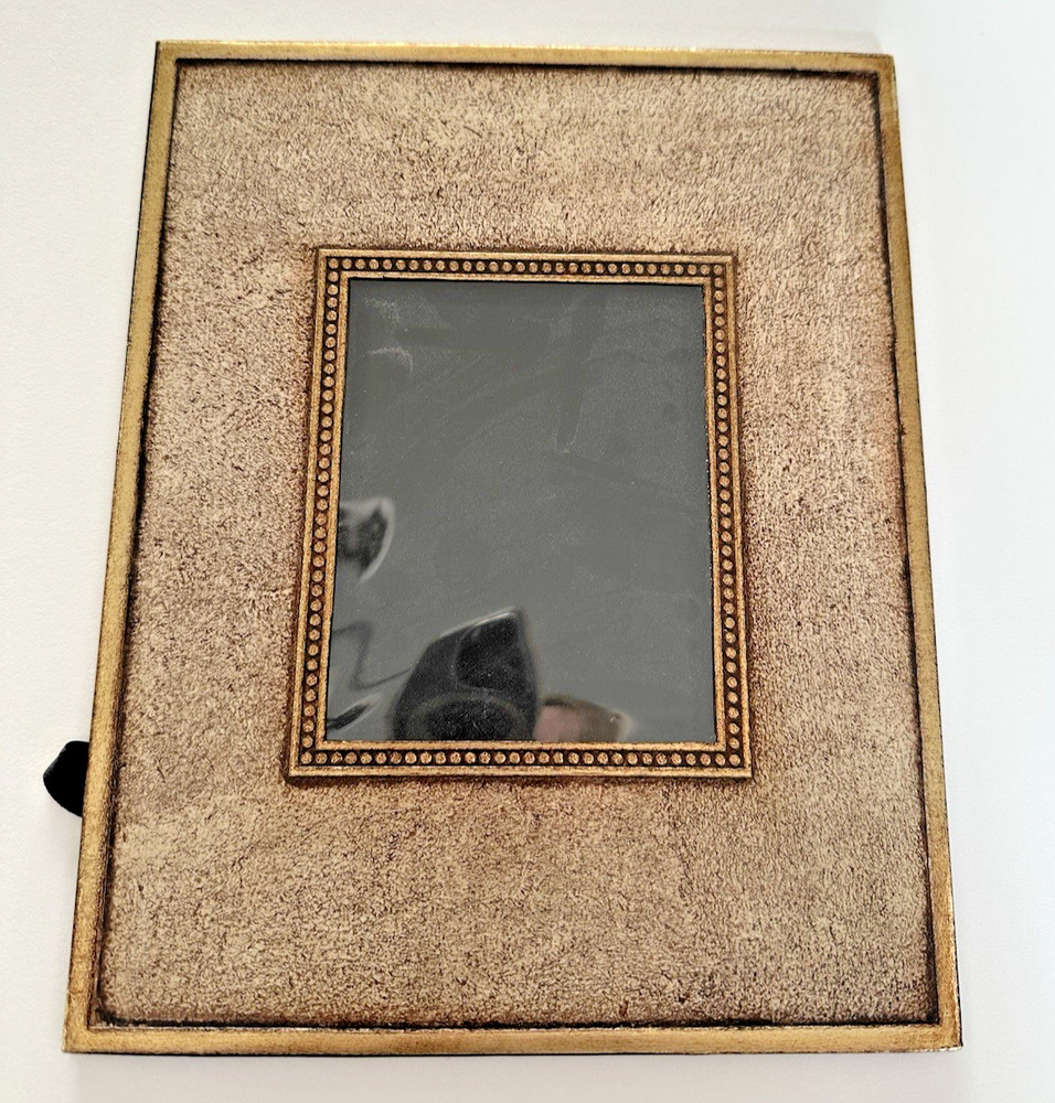 Elaborate Easel Back matting