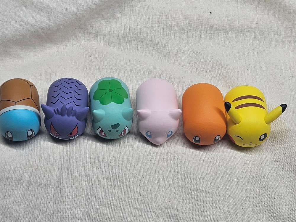 POKEMON Stackable FIGURE Set of 5 / Retail box Pikachu SQUIRTIE GENGAR MEW