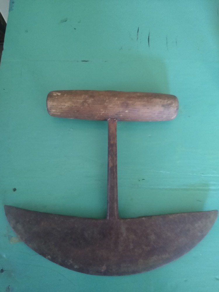 Early Hand-Forged  Skinning Tool