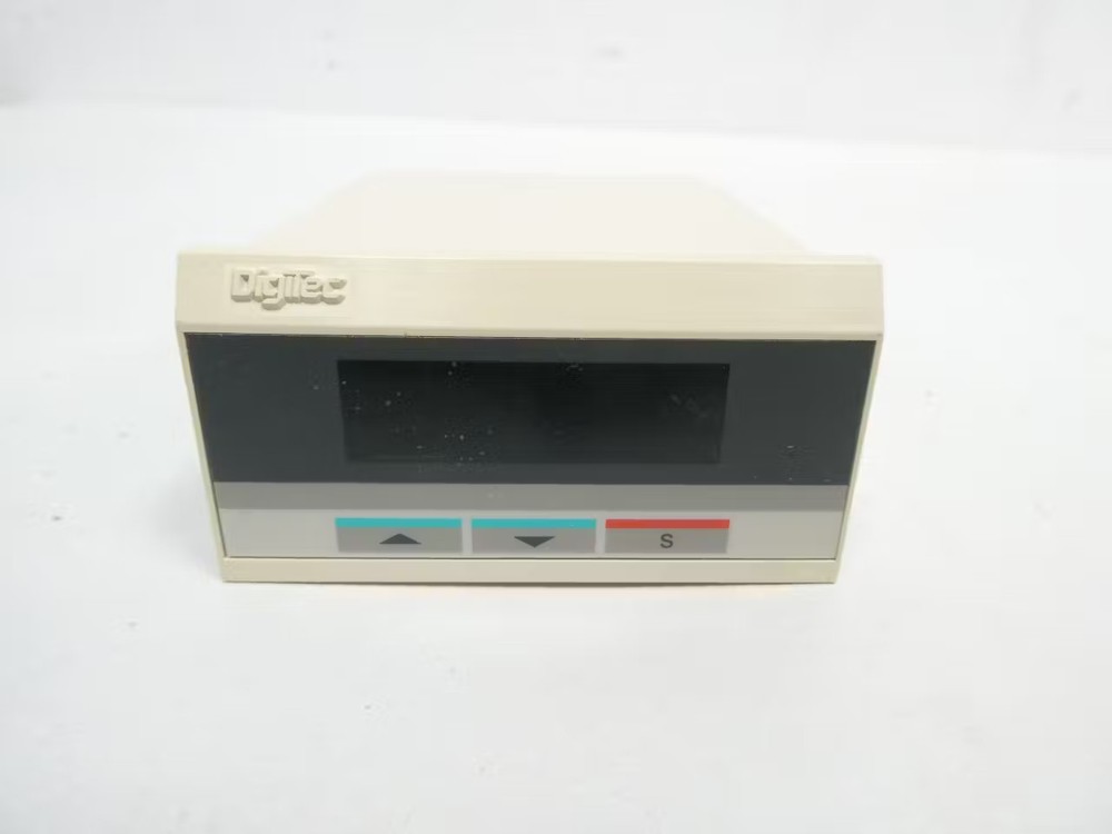 Digitec 2820A-27 Digital Read Out Panel Meter