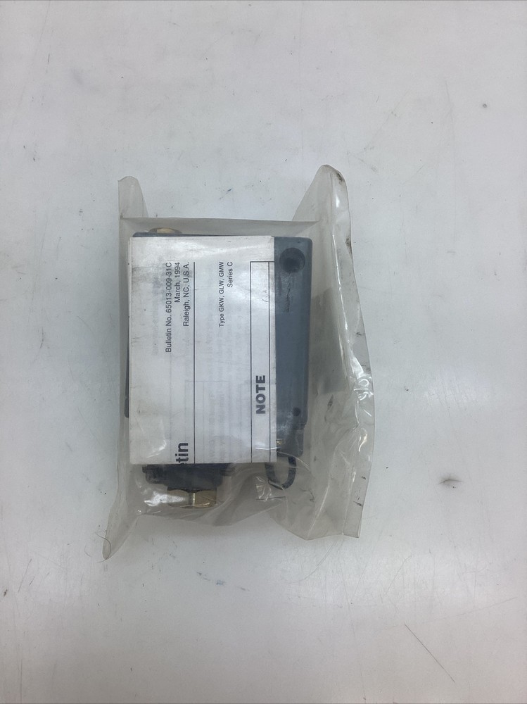 Square D Pressure Switch W/ Pilot Light 9012 GLW-1 NEW