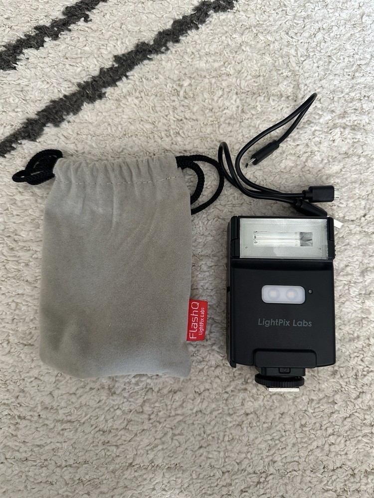 LightPix Labs Q20III Wireless Flash Speedlite System with Pentax/Ricoh Trigger