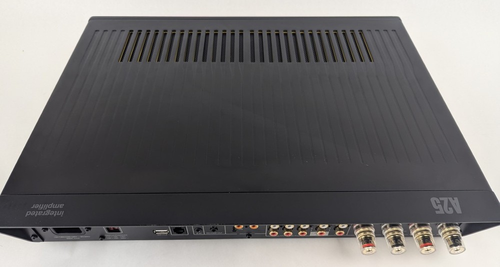 Arcam A25 100W Integrated Amplifier with Remte Ctrl