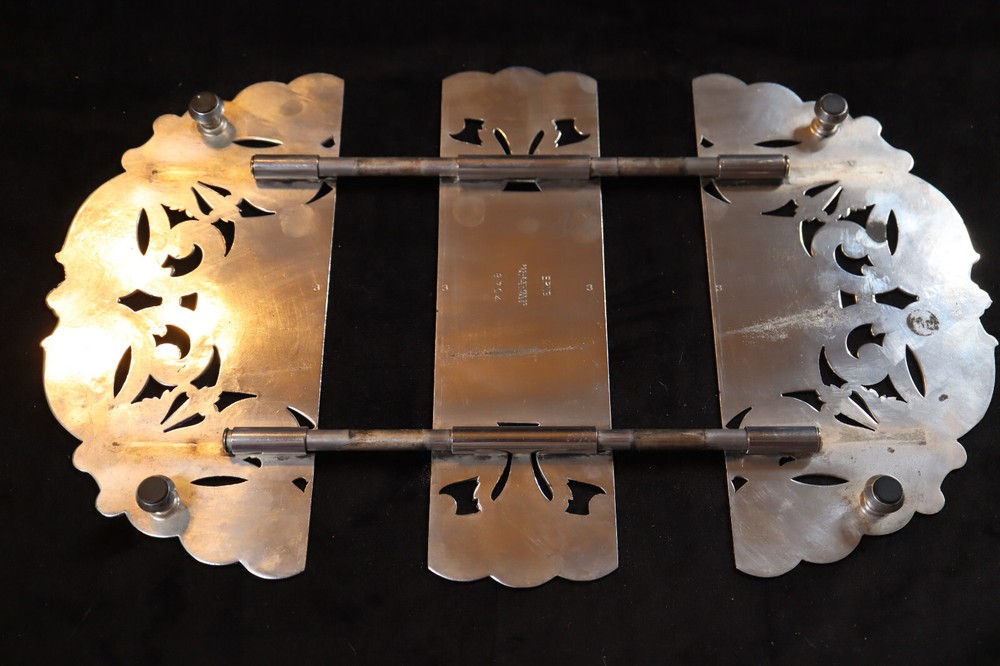 Vintage Poole Silver Co. Silver Plated Etched Expanding Trivet Made In U.S.A