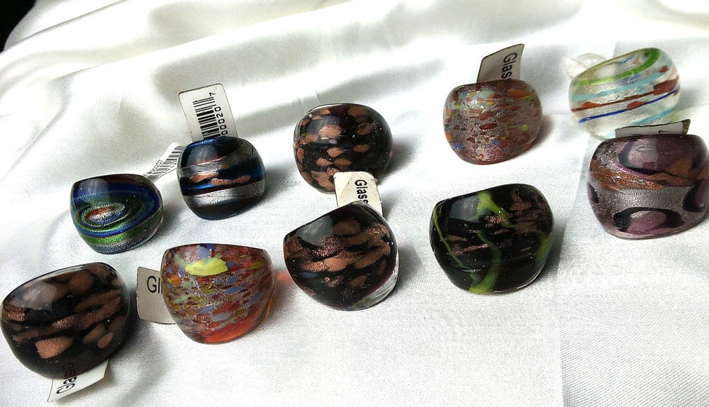 ARTISAN HAND BLOWN GLASS RING LOT OF 10
